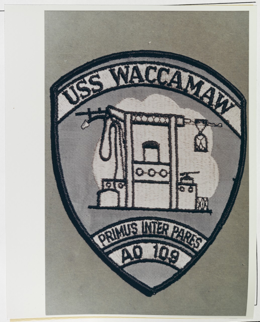 Insignia: USS WACCAMAW (AO-109)
