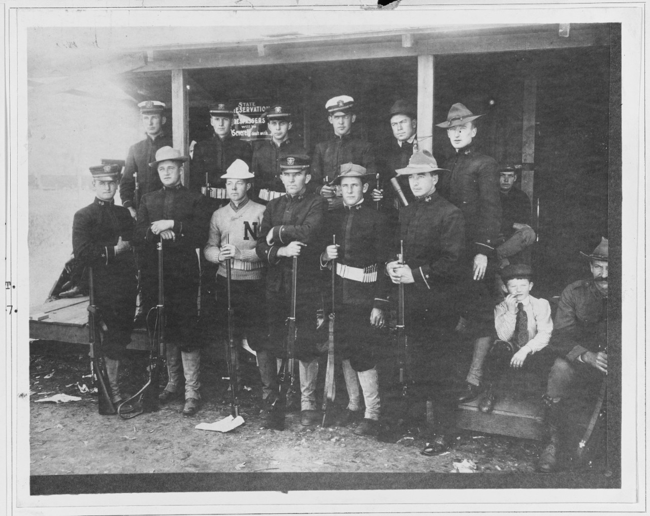 Photo #: NH 74113  U.S. Navy rifle team that first won the Auckland Cup