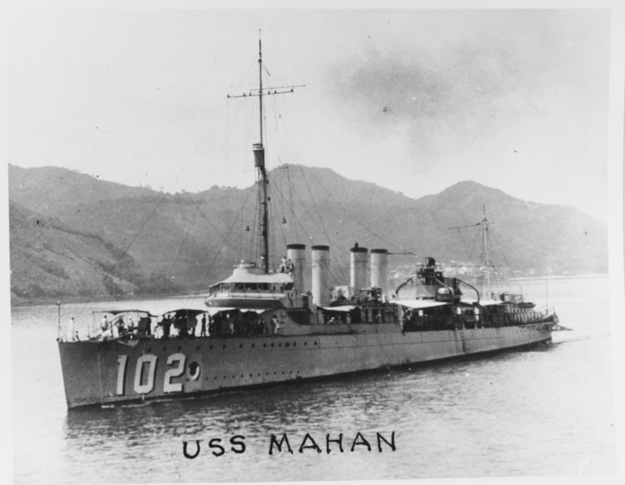 USS MAHAN (DD-102)