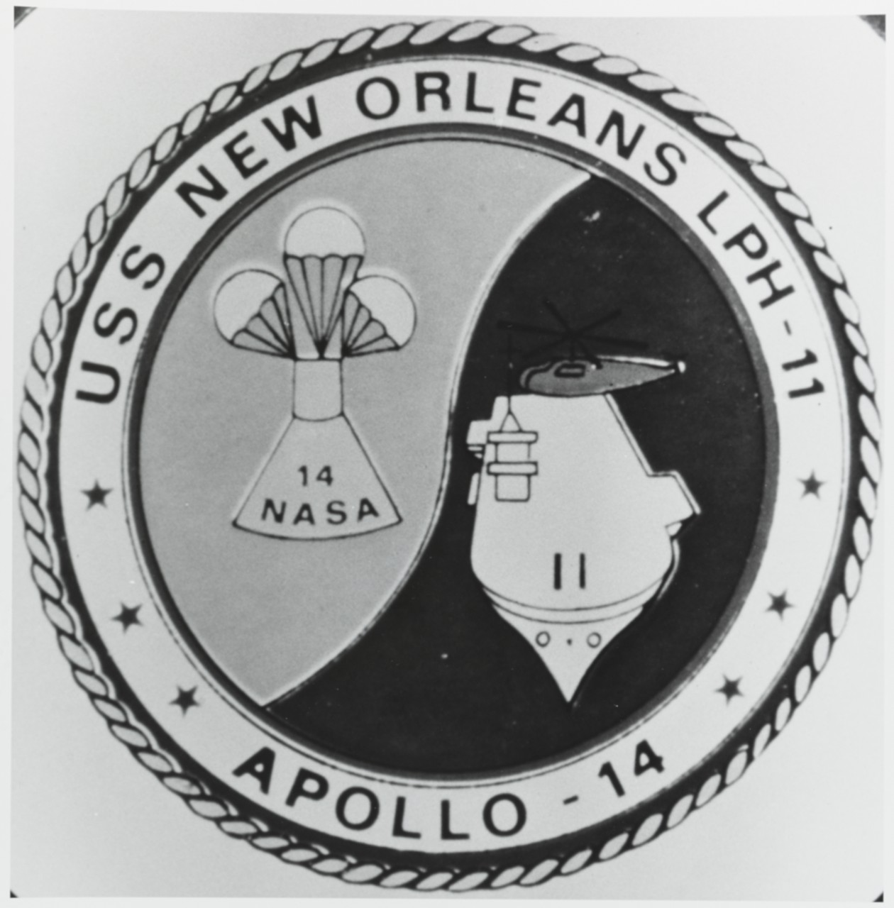 Insignia: USS NEW ORLEAN (LPH-11) Recovery mission