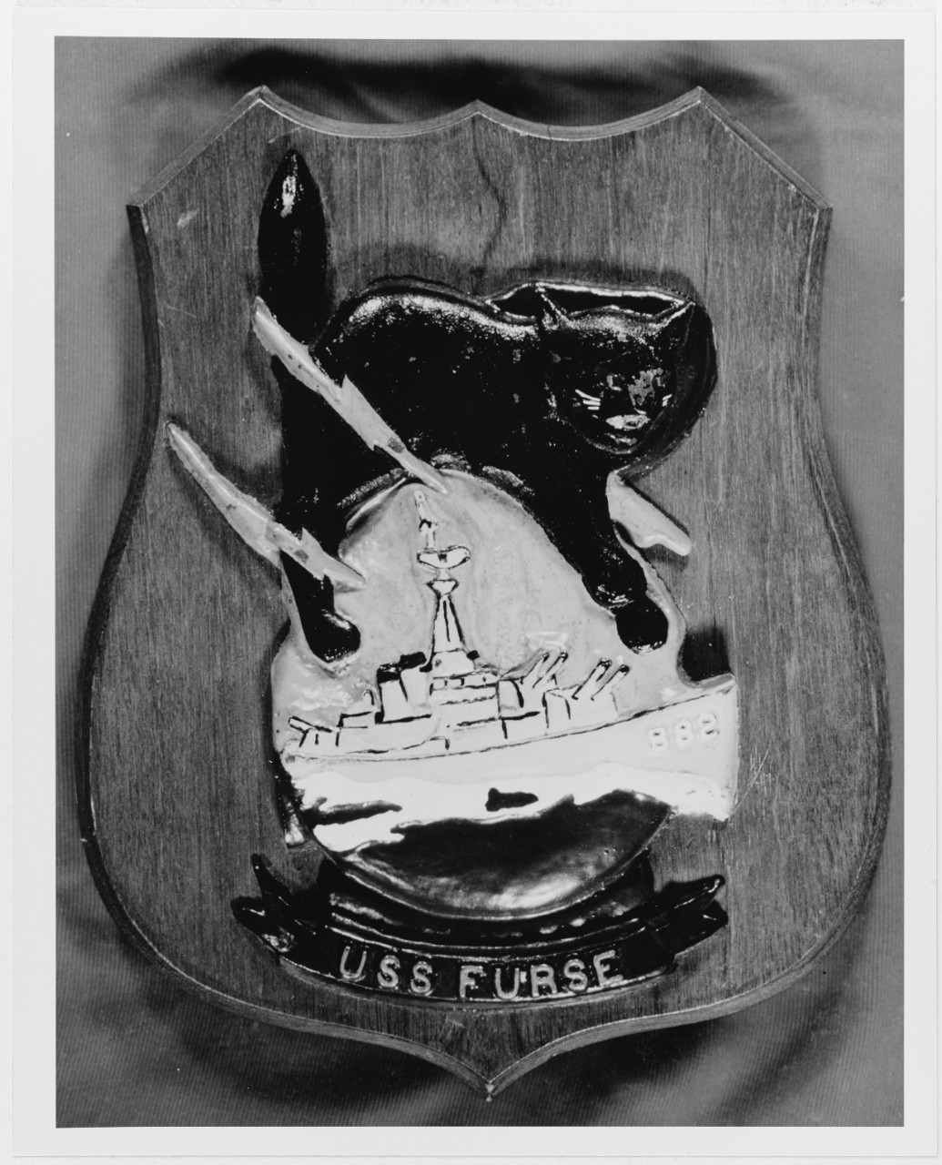 Insignia:  USS FURSE (DD-882)