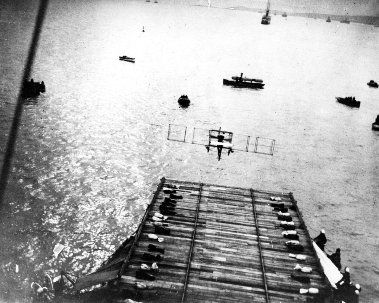 Photo #: NH 77500  First airplane landing on a warship, 18 January 1911