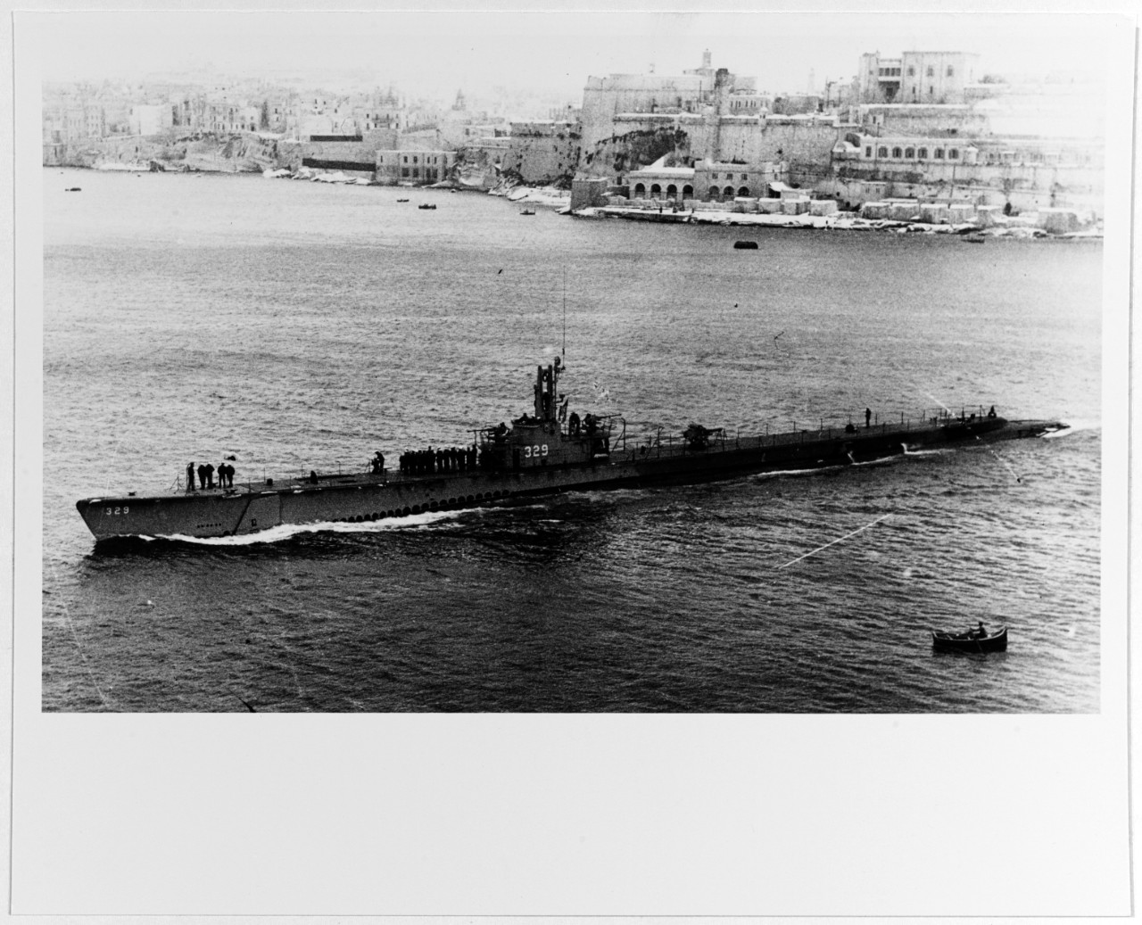 USS CHUB (SS-329)