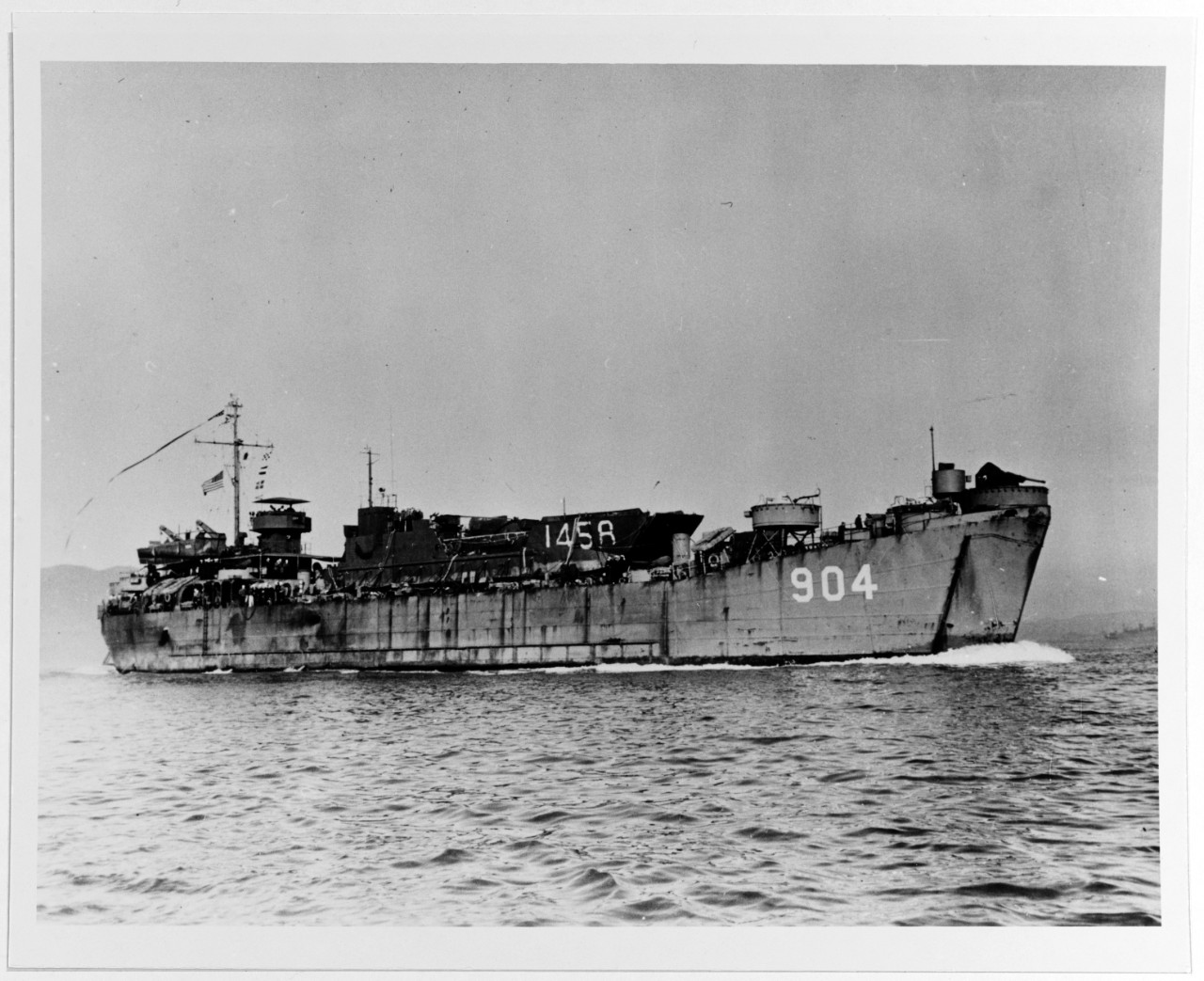 USS LST-904 (later:  LYON COUNTY)