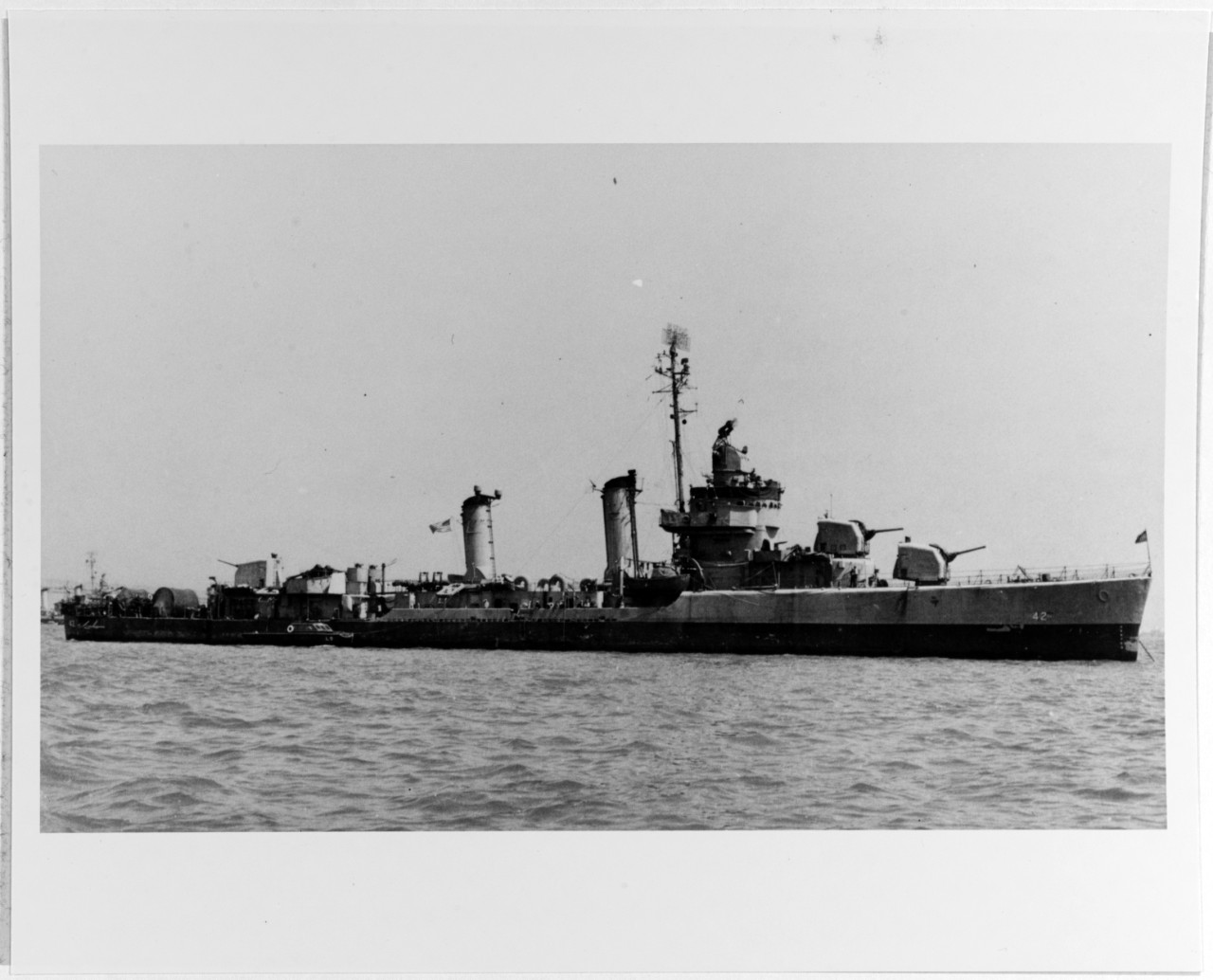 USS EARLE (DMS-42)