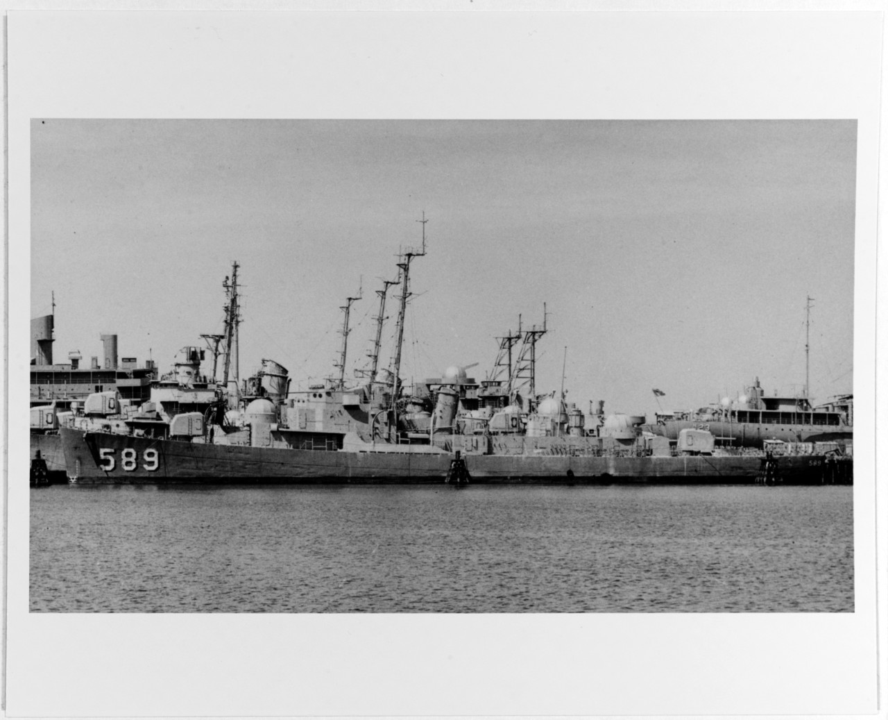 USS TINSMAN (DE-589)