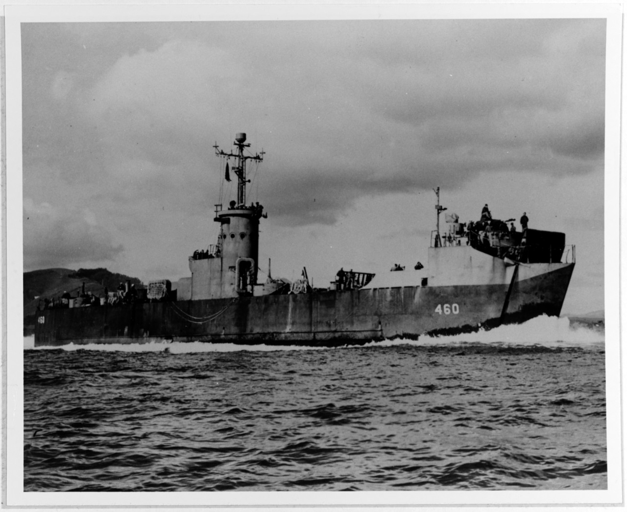 USS LSM-460