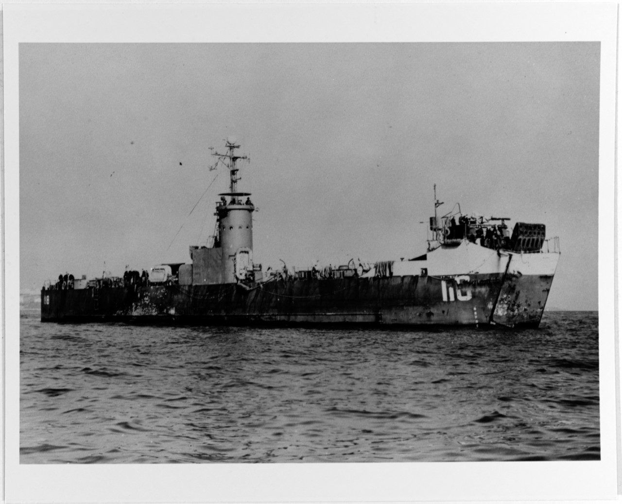 USS LSM-118