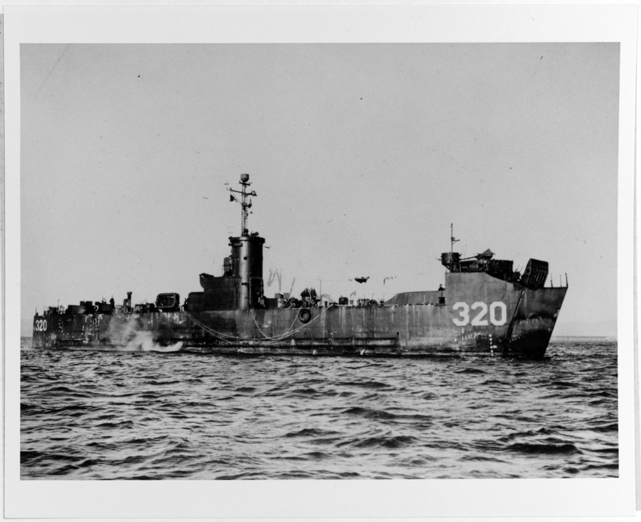 USS LSM-320