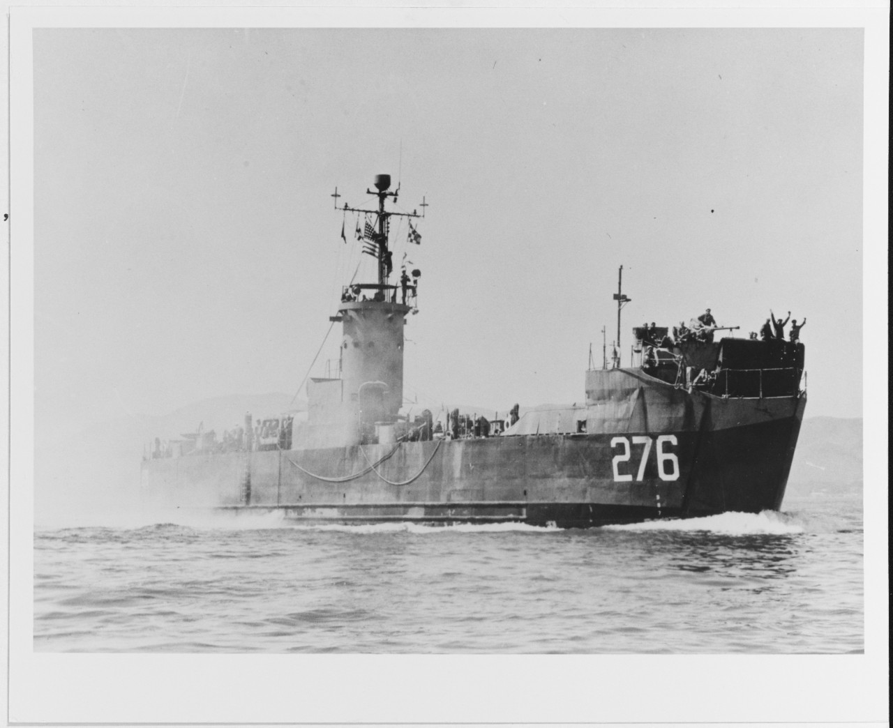 USS LSM-276