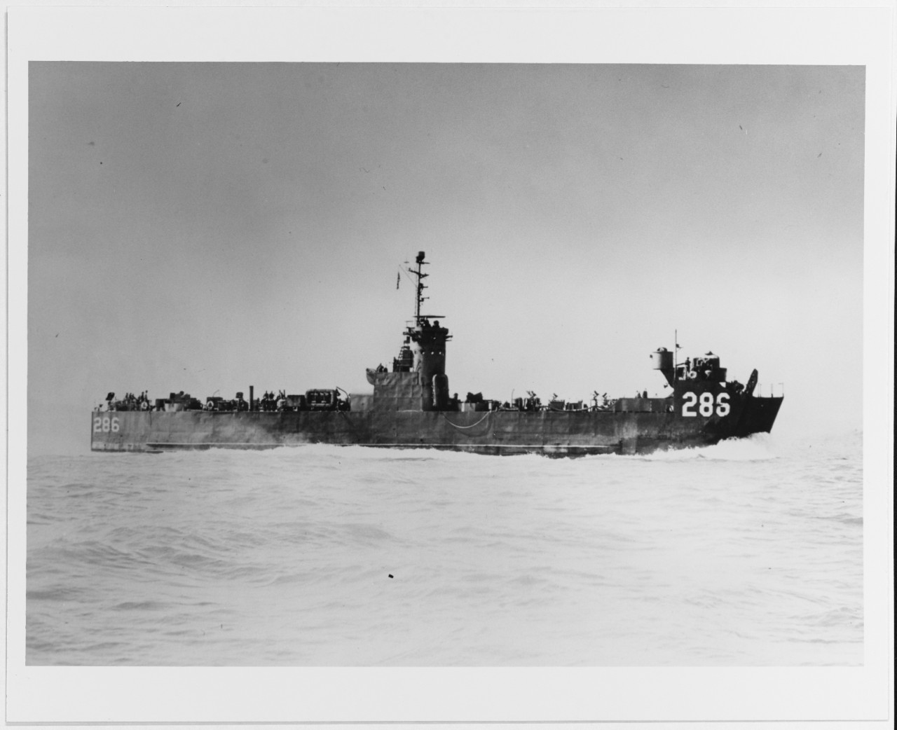 USS LSM-286