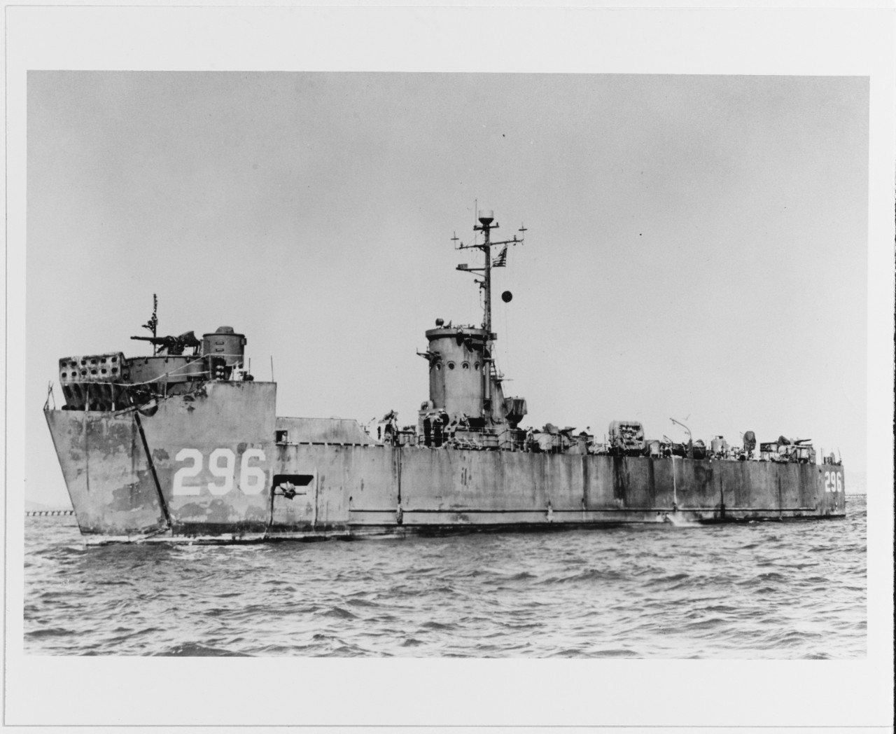 USS LSM-296