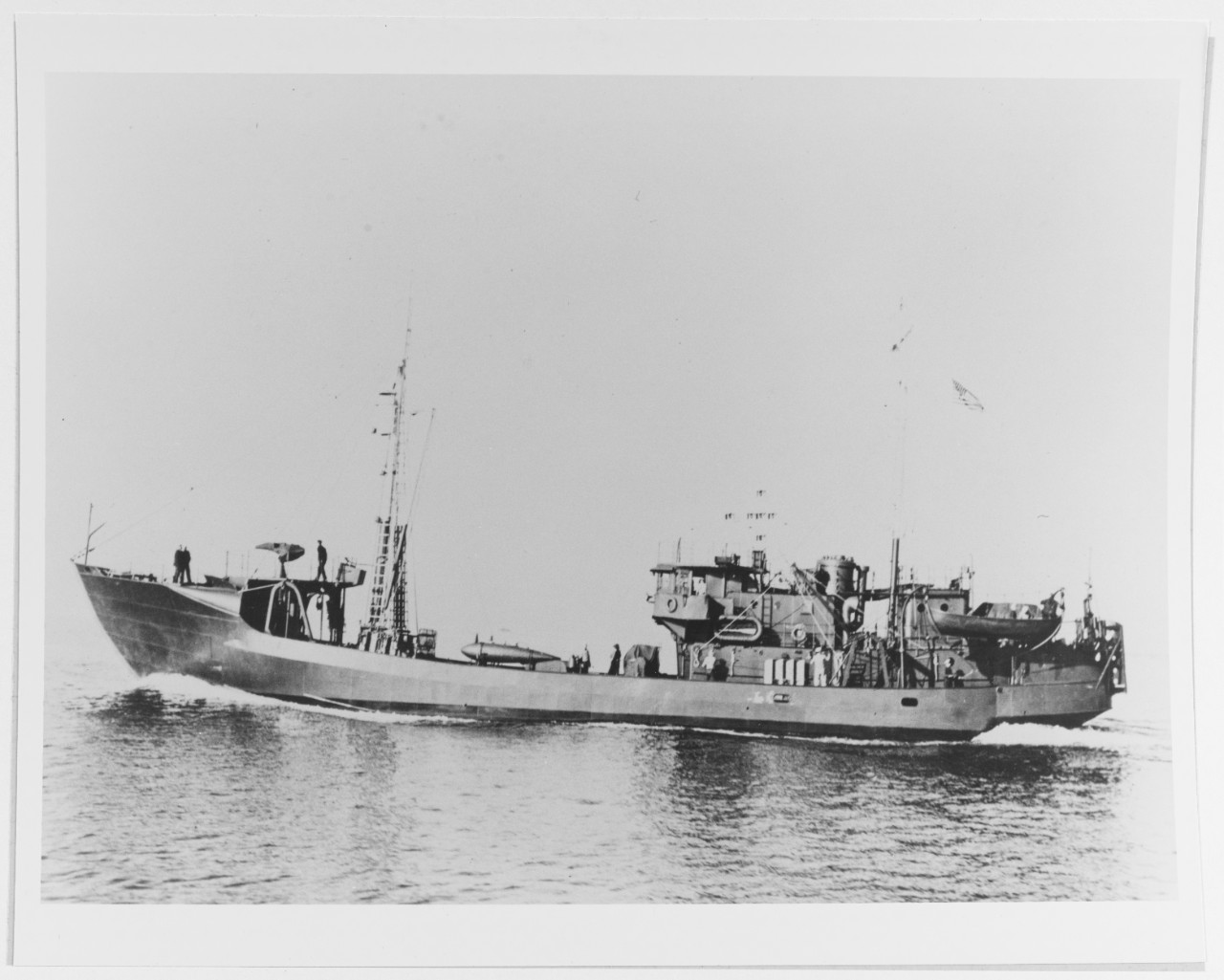 USS CATBIRD (AM-68)