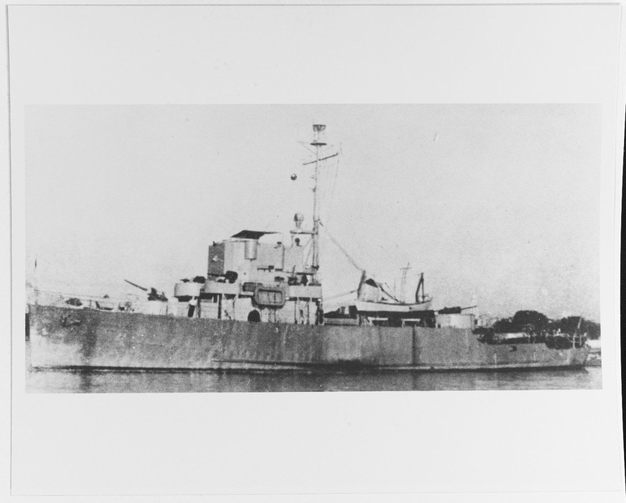 Photo #: NH 81366  USS Embattle (AM-226)