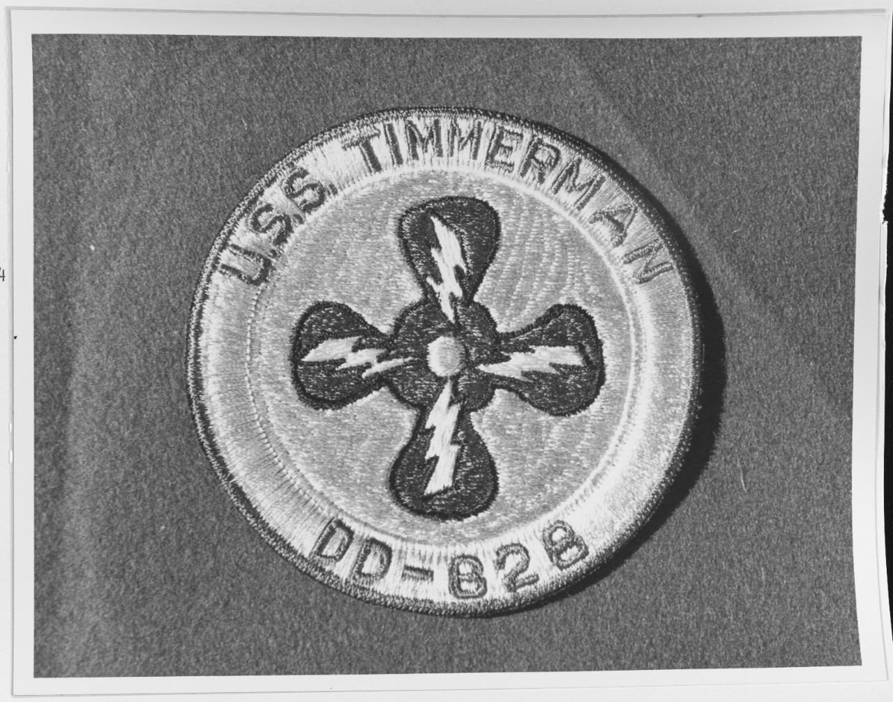Insignia:  USS TIMMERMAN (DD-828)