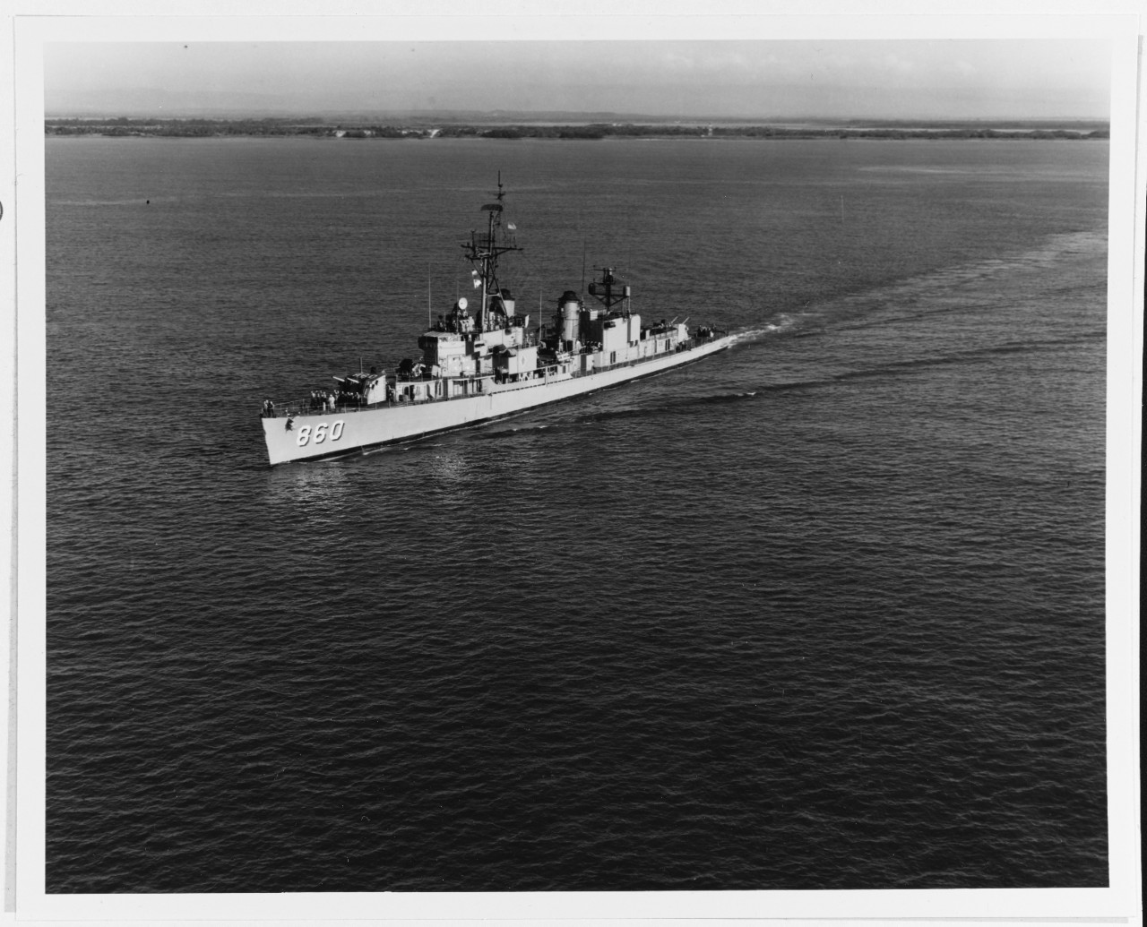 USS MCCAFFERY (DD-860)