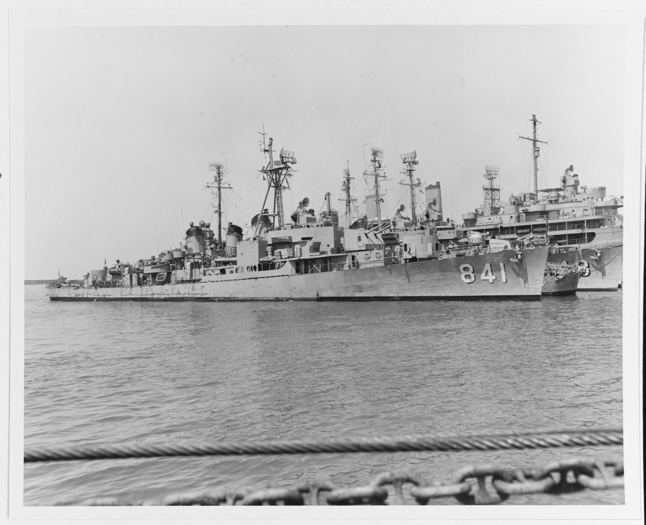 USS NOA (DD-841)