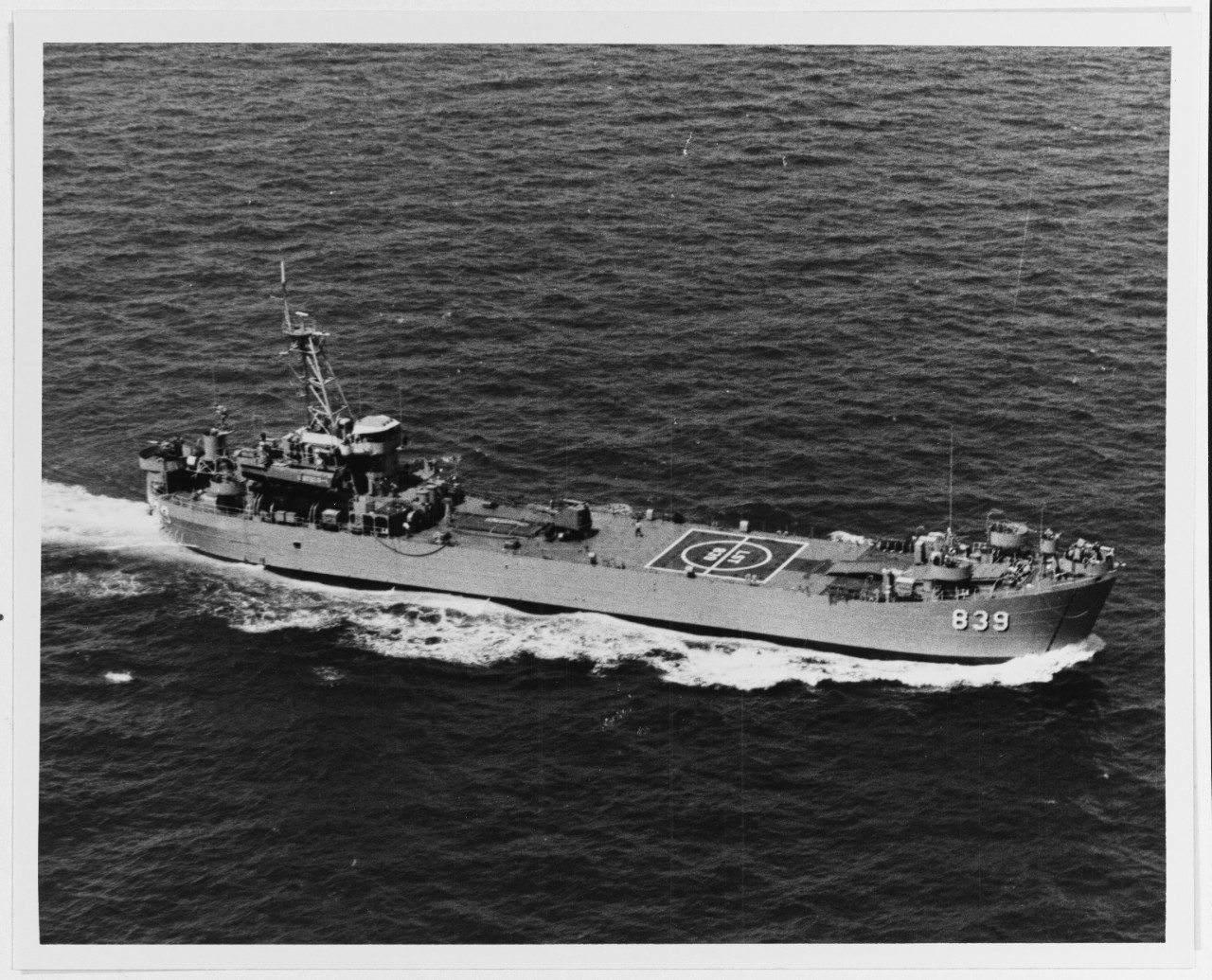 USS IREDELL COUNTY (LST-839)