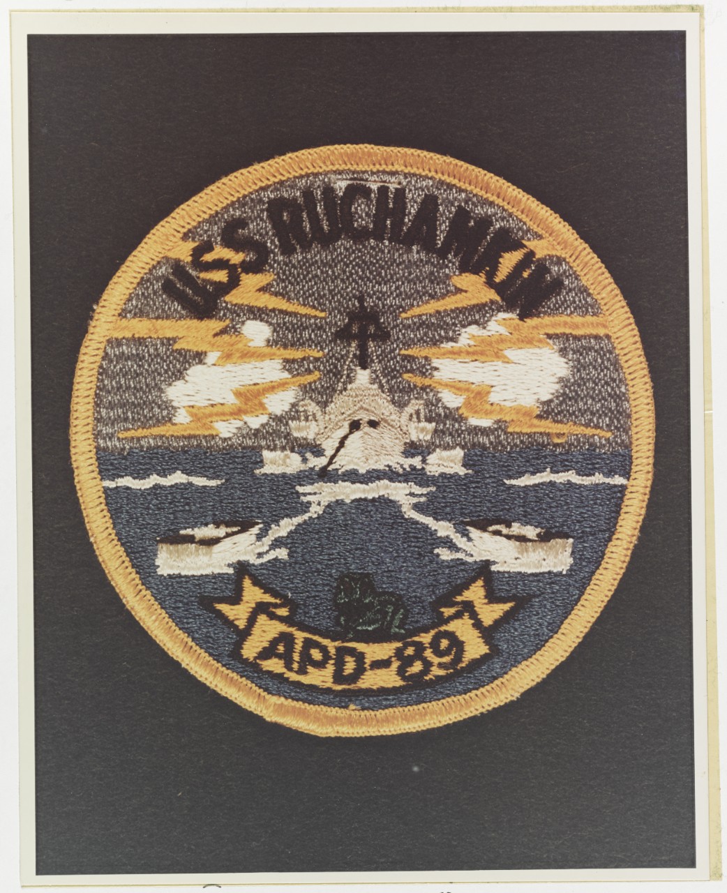 Insignia: USS RUCHAMKIN (APA-89)