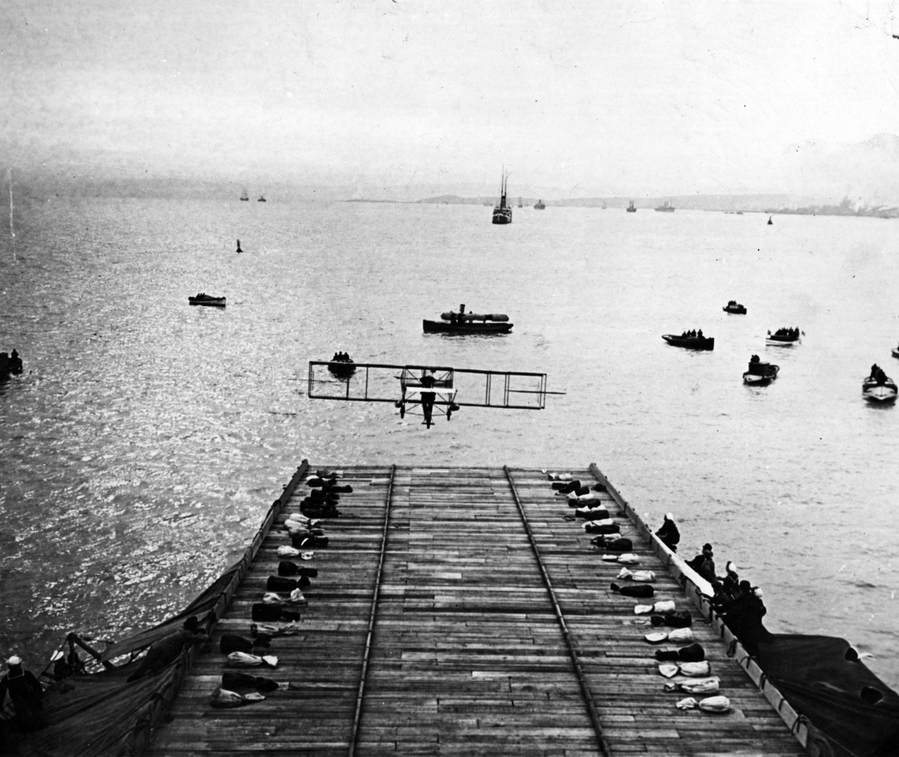 Photo #: NH 82737  First airplane landing on a warship, 18 January 1911