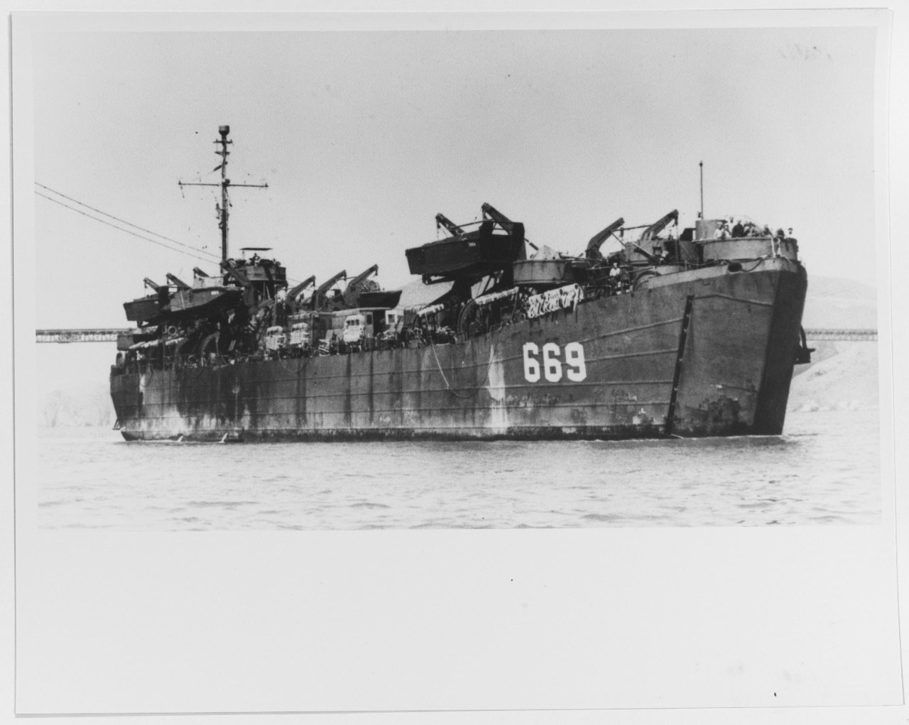 USS LST-669