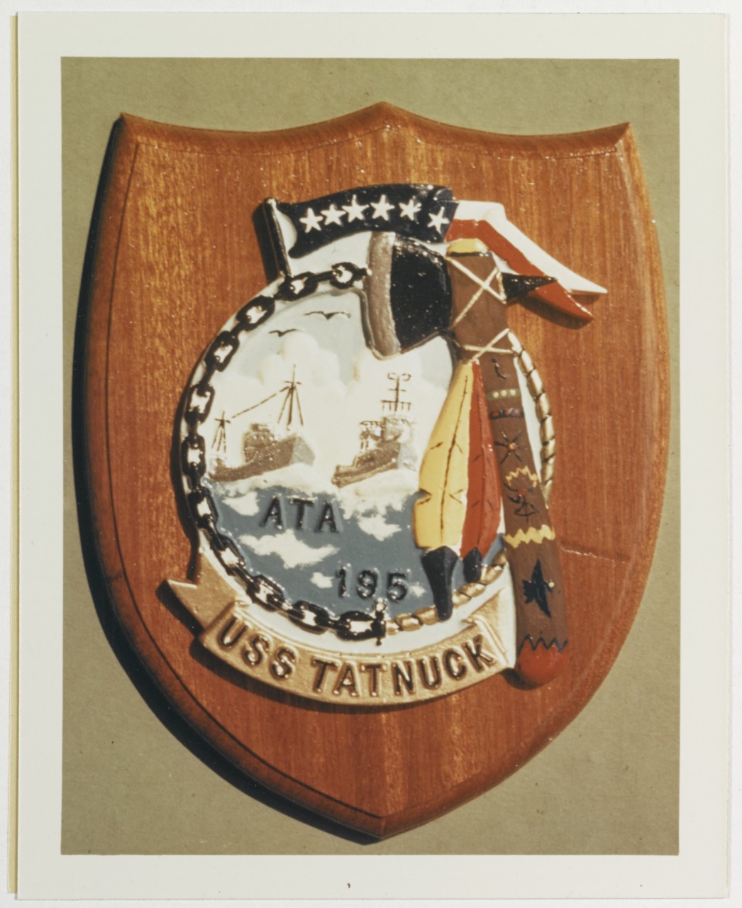 Insignia: USS TATNUCK (ATA - 196)