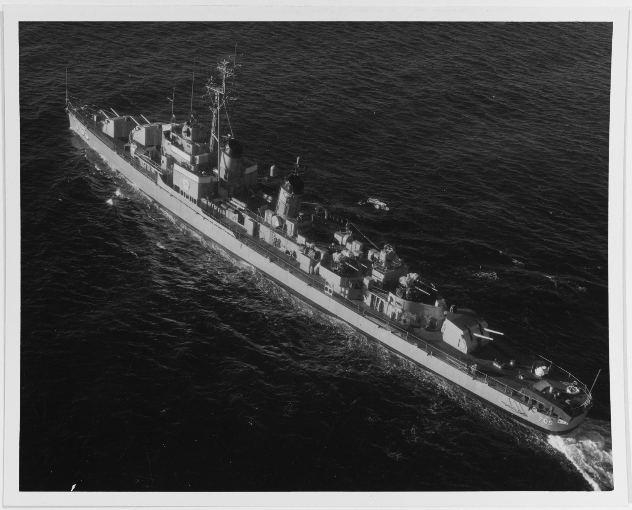 USS COMPTON (DD-705)