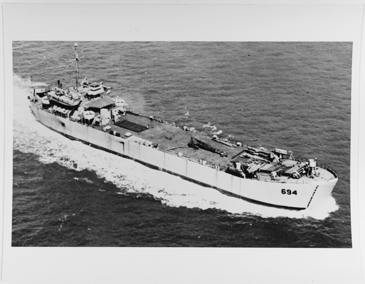 USS LST - 694