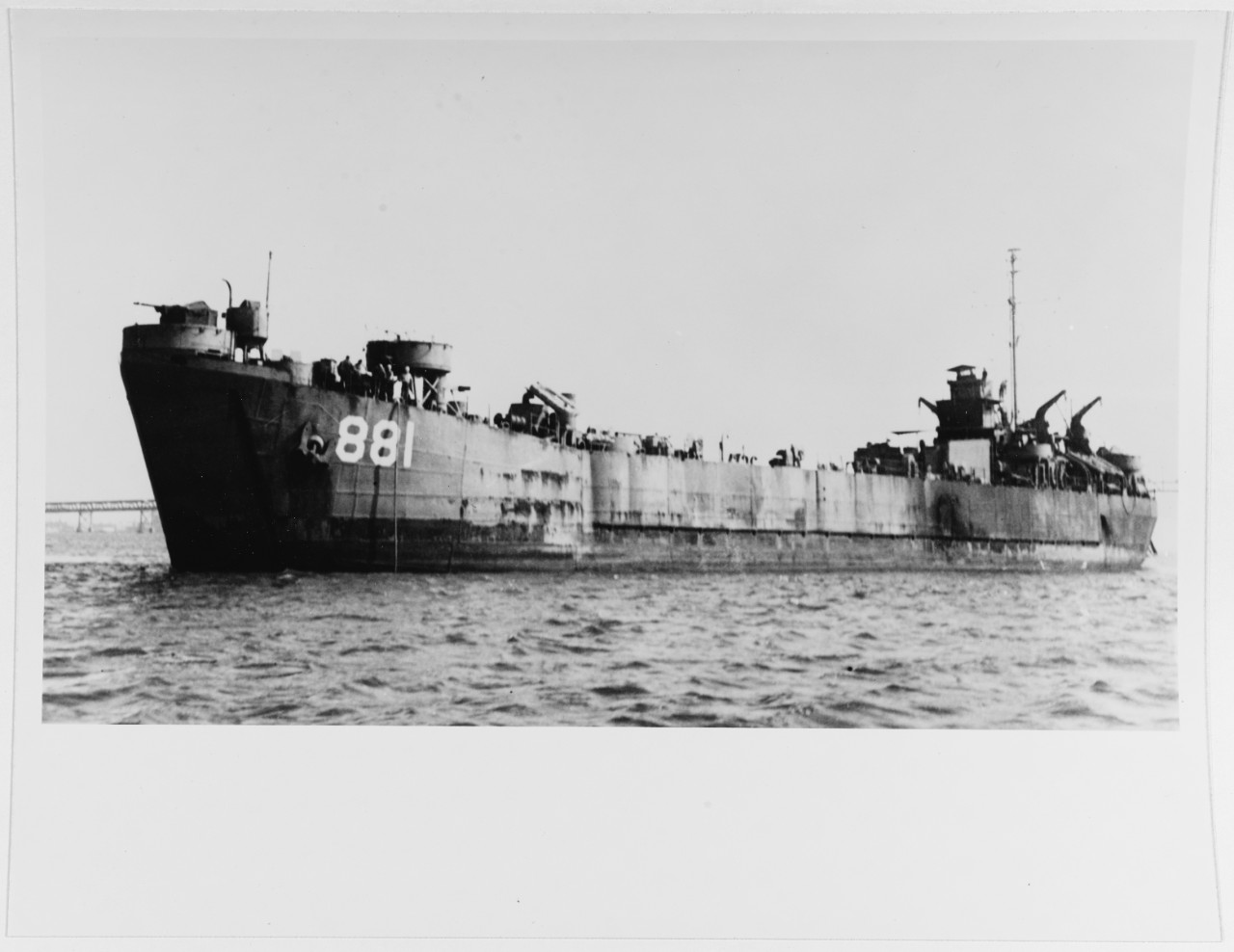 USS LST-881
