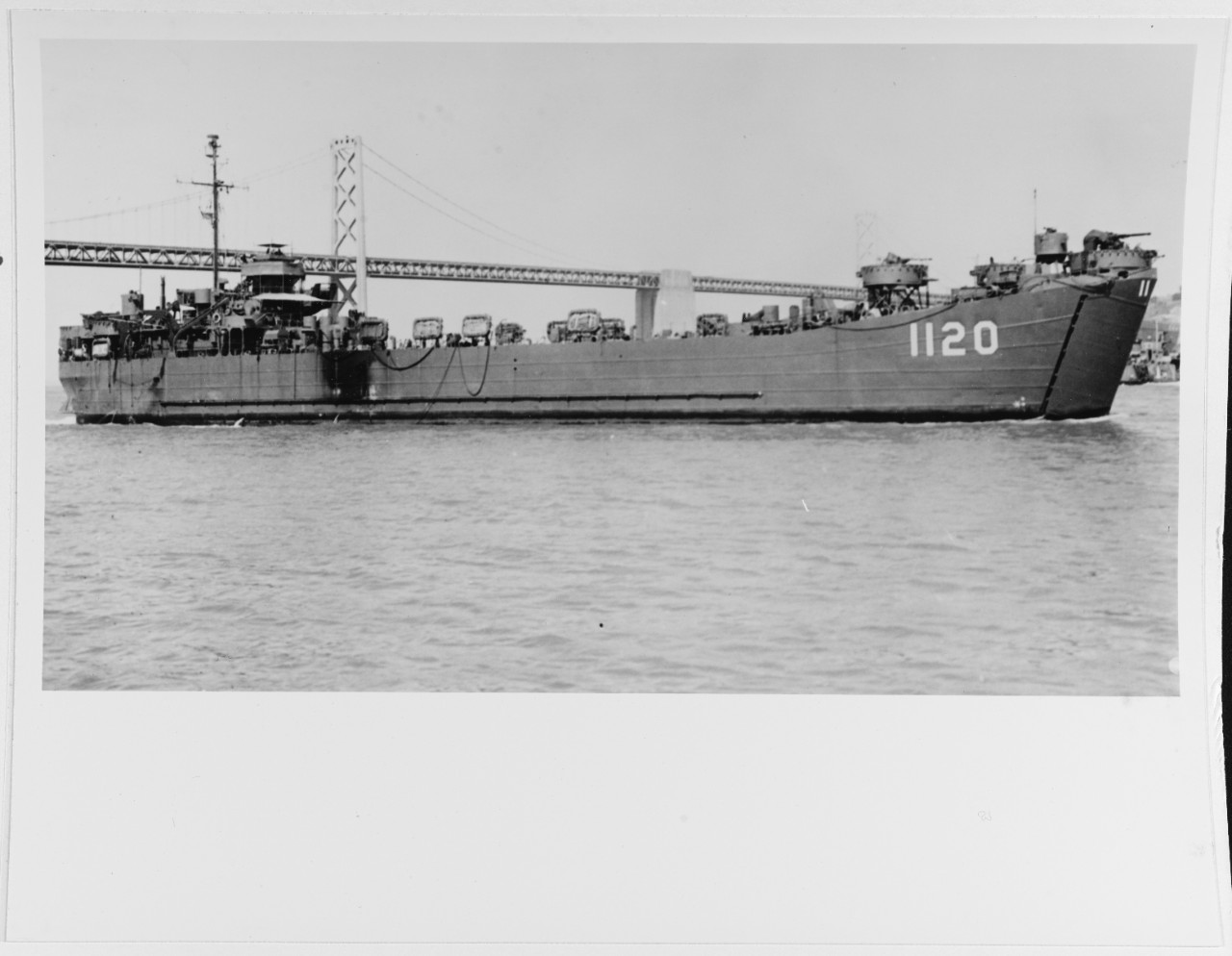 USS LST - 1120