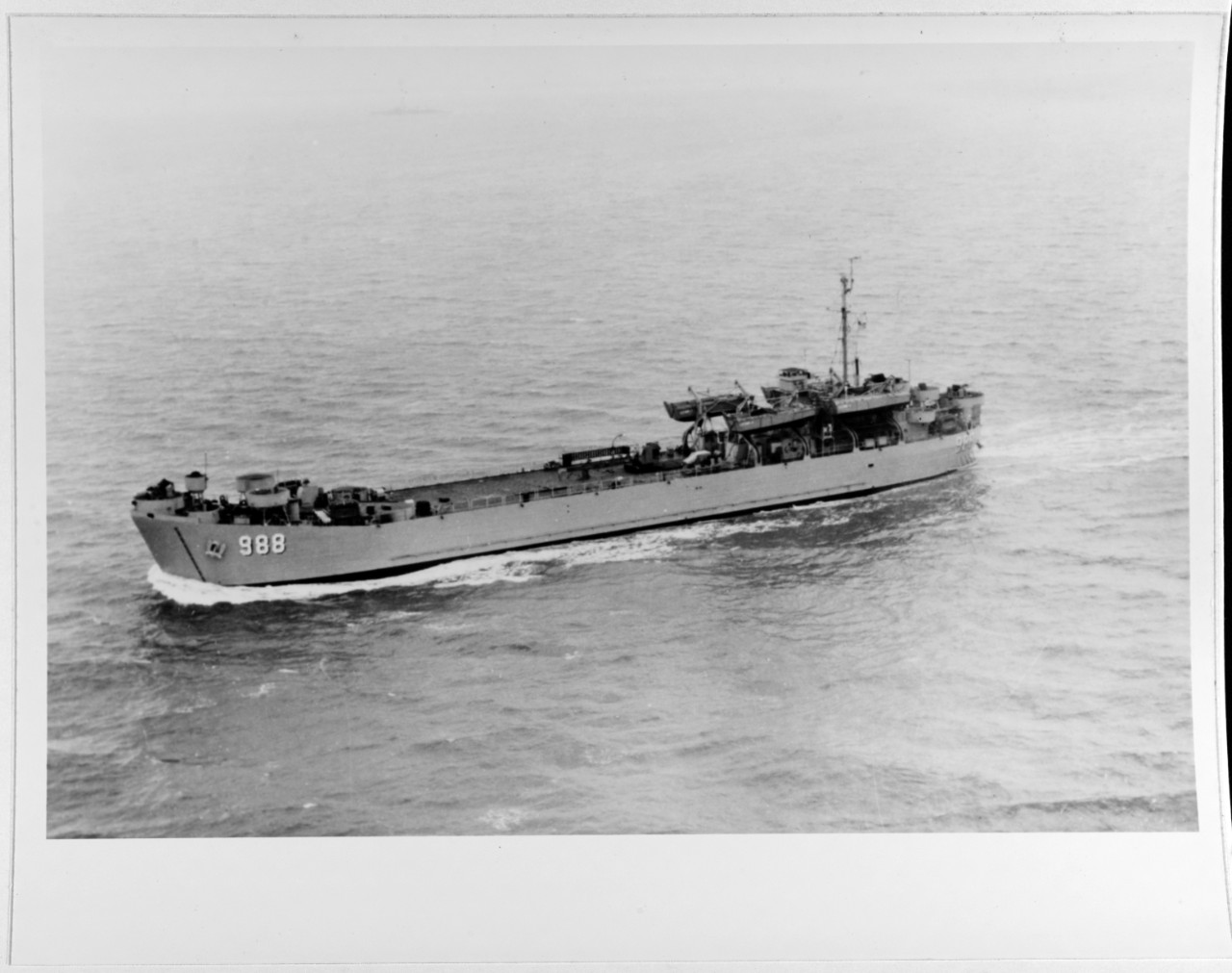 USS MINERAL COUNTY (LST-988)