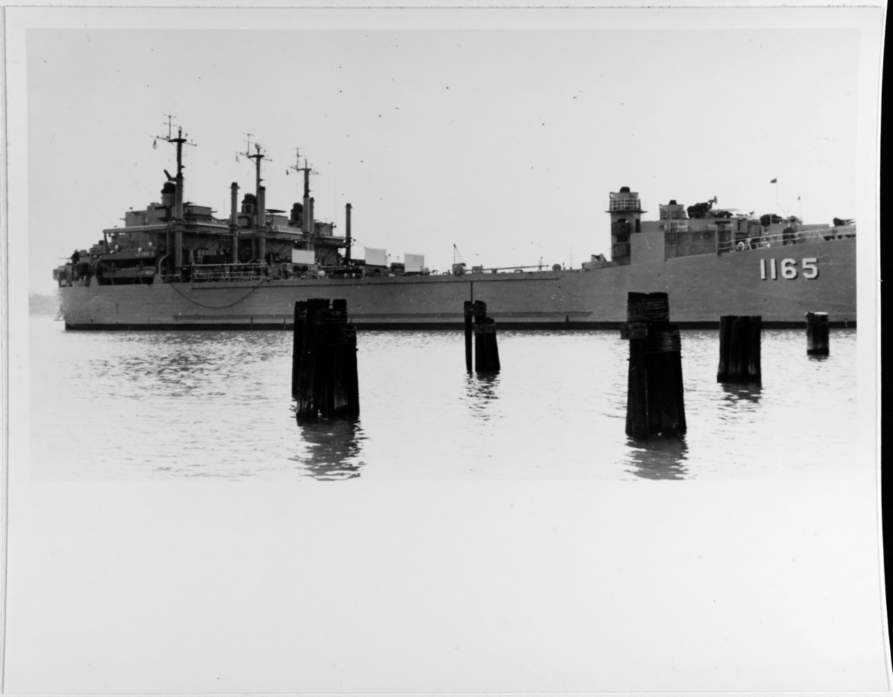 USS WASHOE COUNTY (LST-1165)
