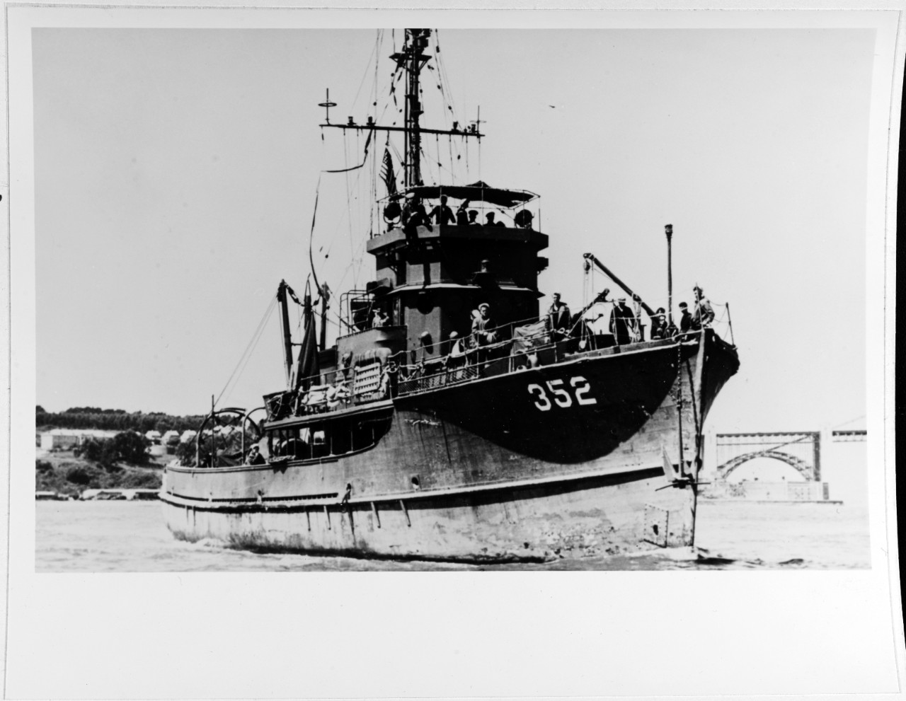 USS YMS-352