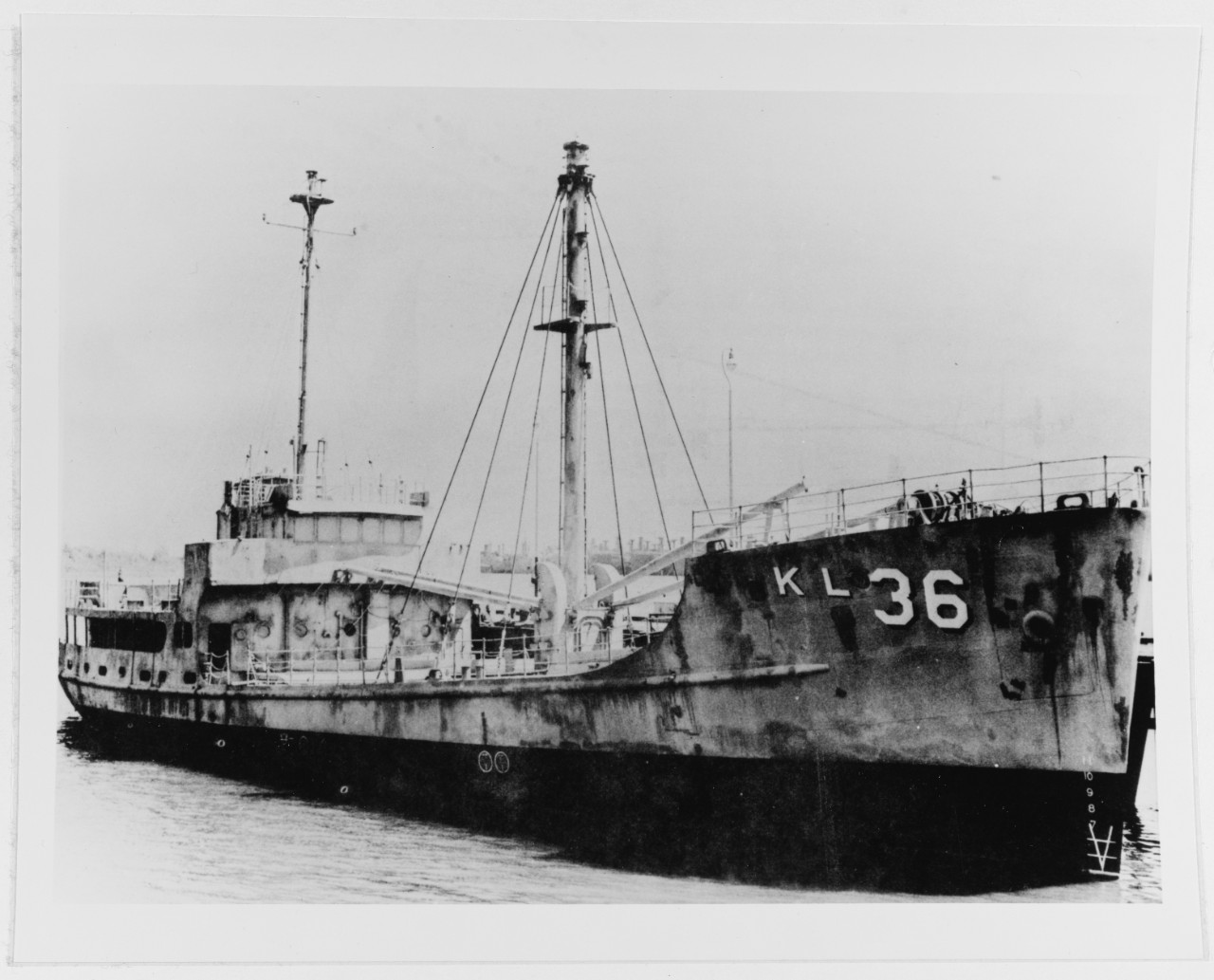 USS AKL-36