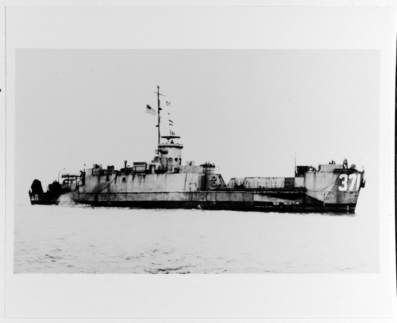 USS LCI-371