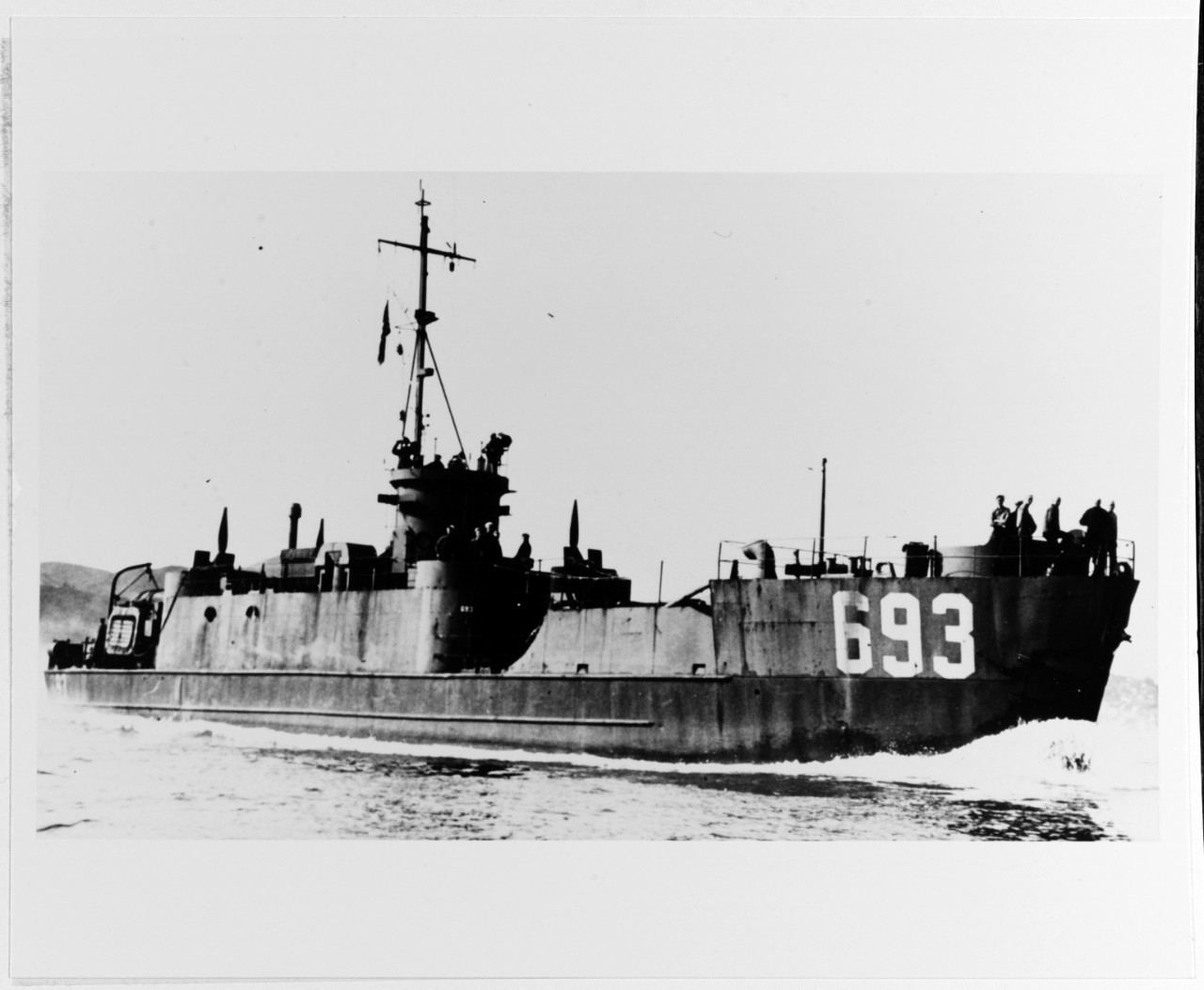 USS LCI-693