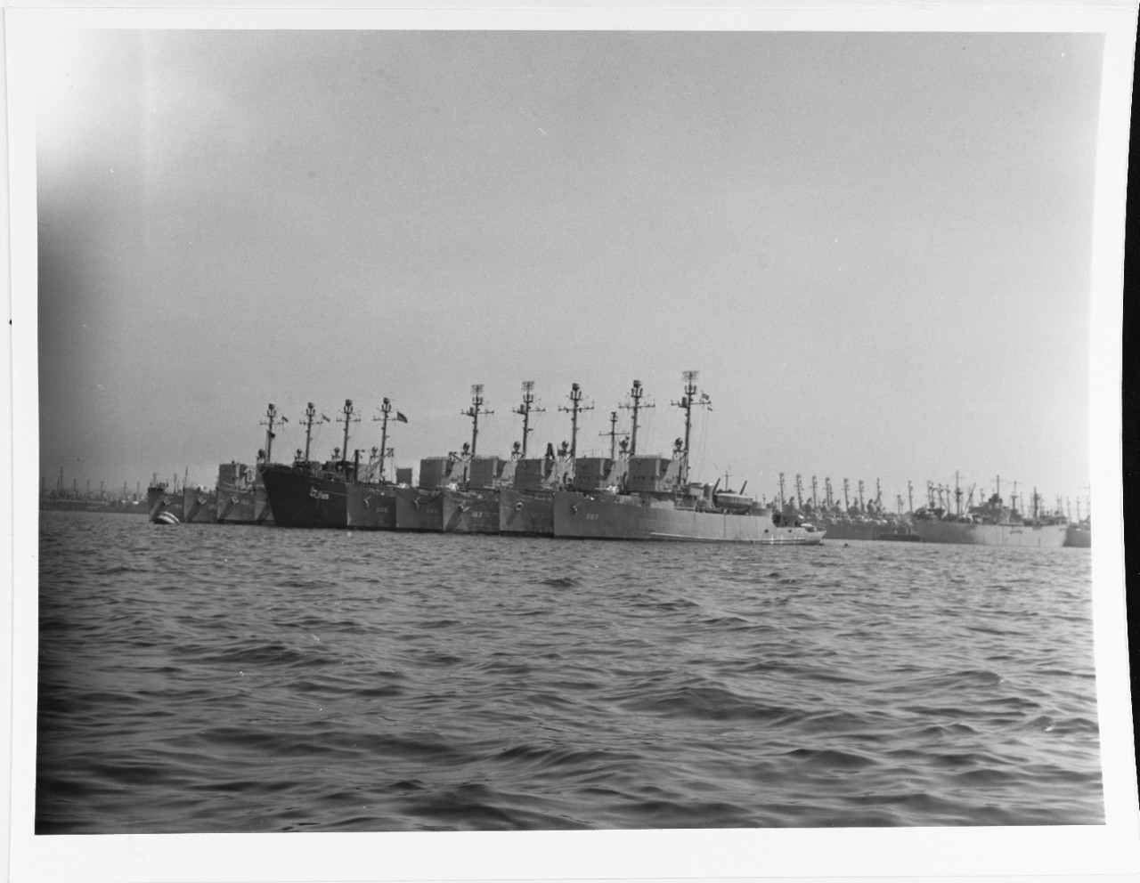 USS DIPPER (AM-357)