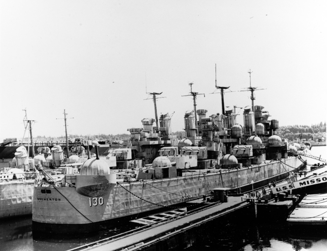 USS BREMERTON (CA-130)