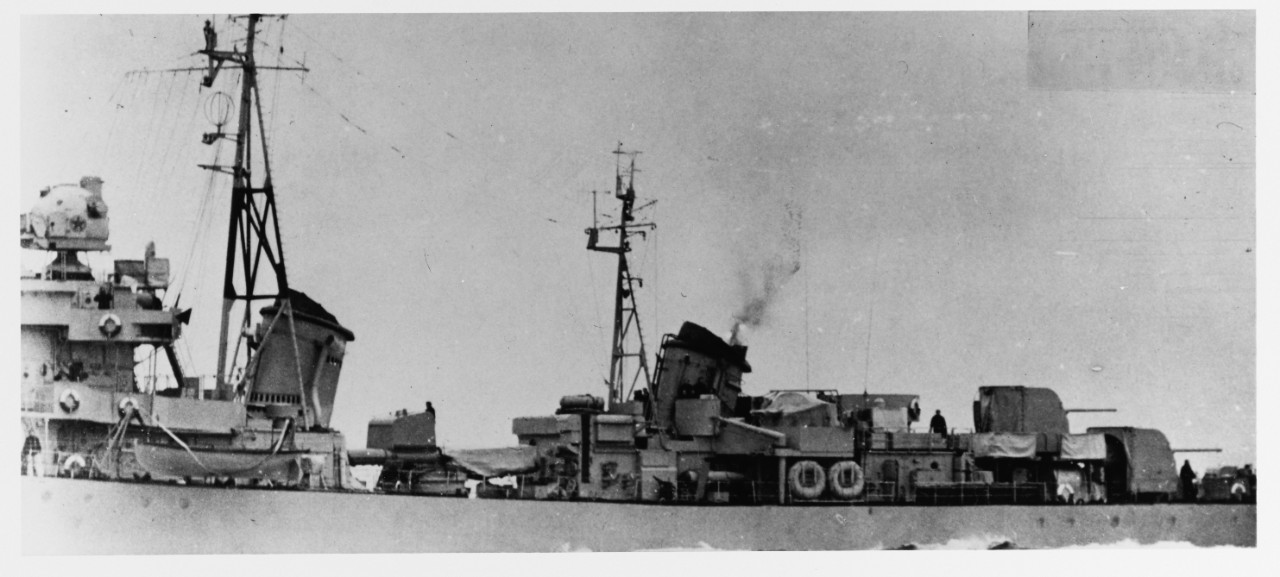 Soviet "KOLA" class ocean escort in 1955.