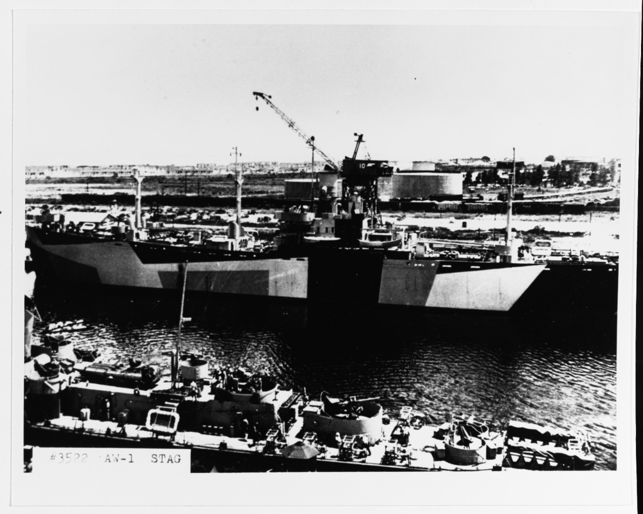 Photo #: NH 91148  USS Stag