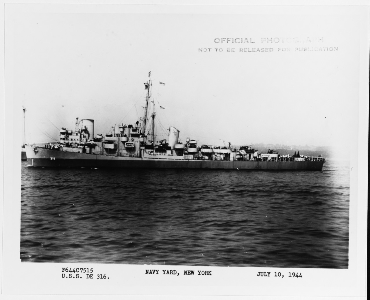 USS HARVESON (DE-316)