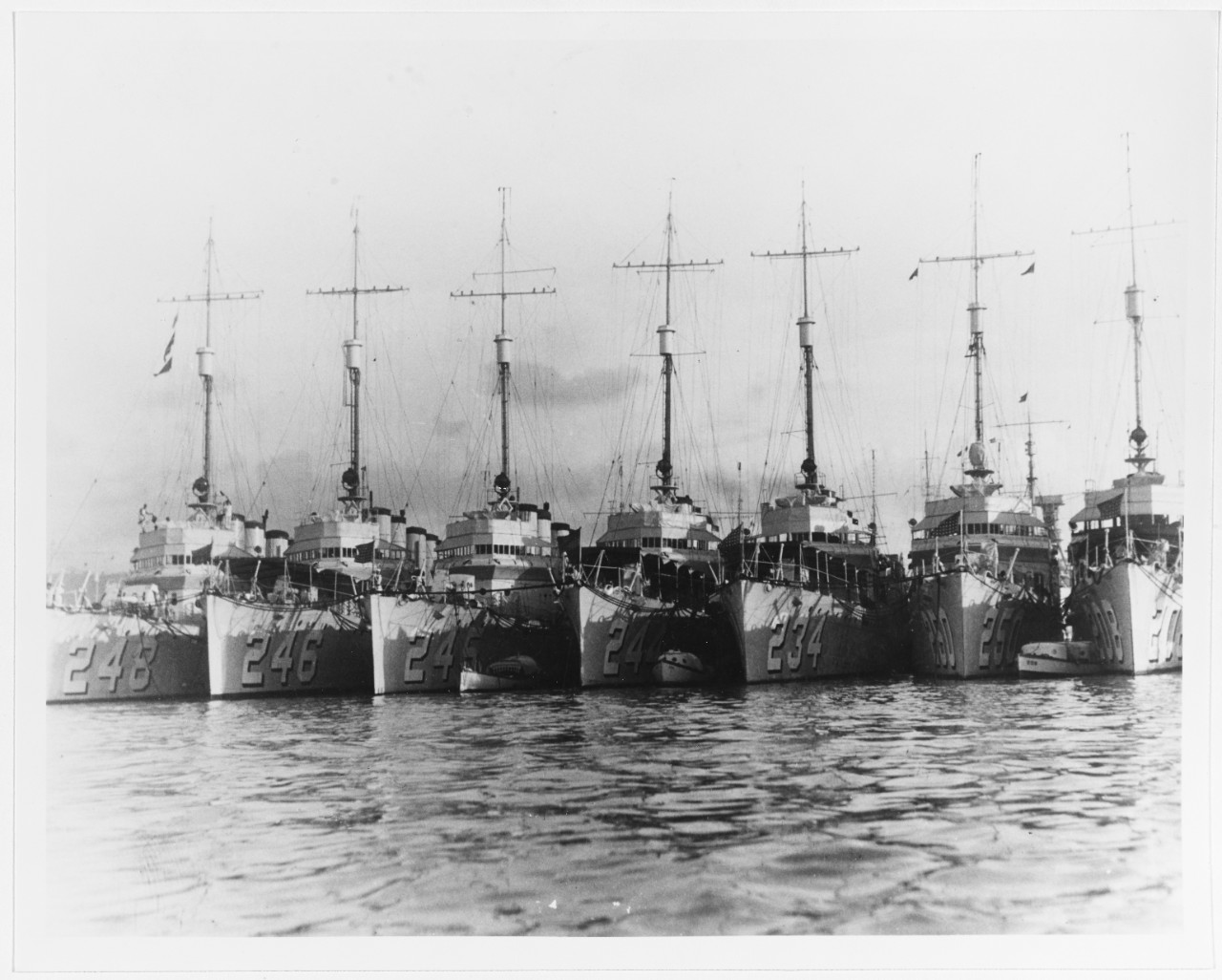 Photo #: NH 91987  Destroyers moored at San Diego, California, prior to World War II