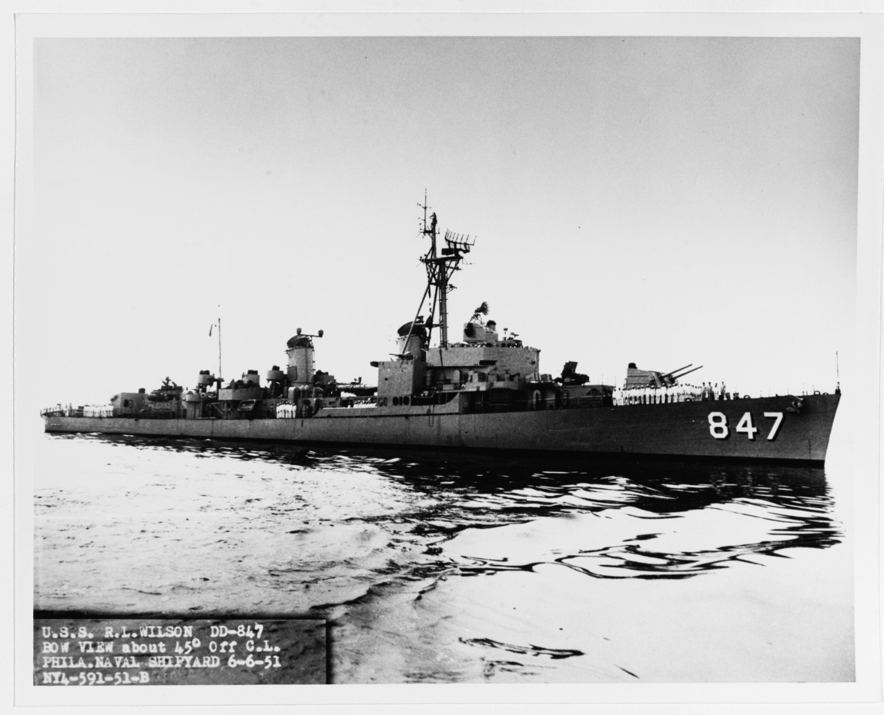 Photo #: NH 92297  USS Robert L. Wilson