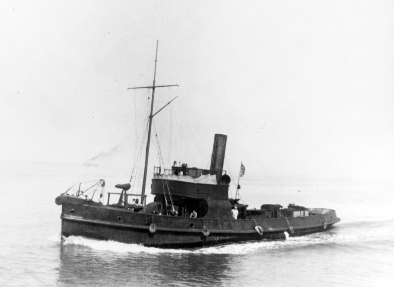 German Navy small tug-type auxiliary, about 1915-1916.