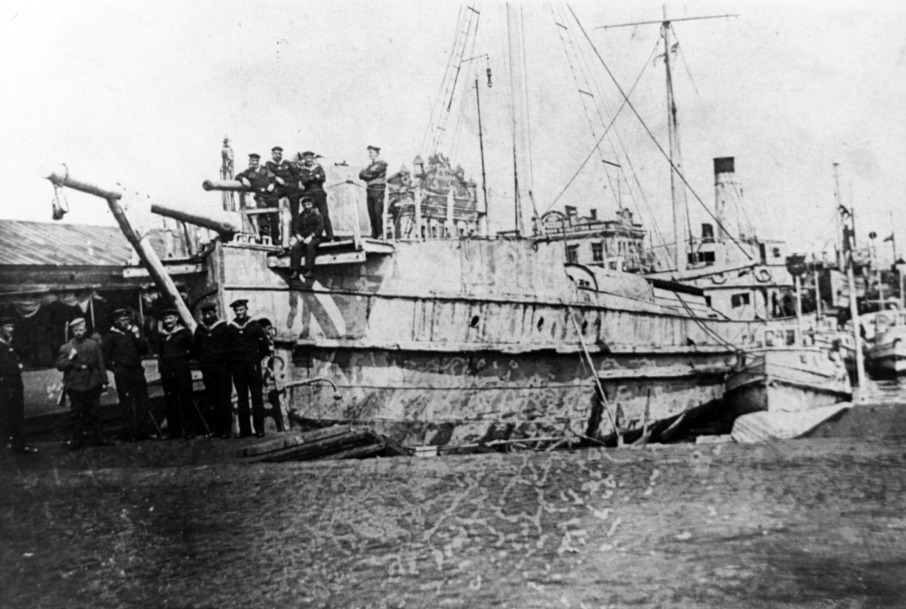 Russian Navy "ELPHIDIFOR" type landing ship in German hands in about 1916-1918.