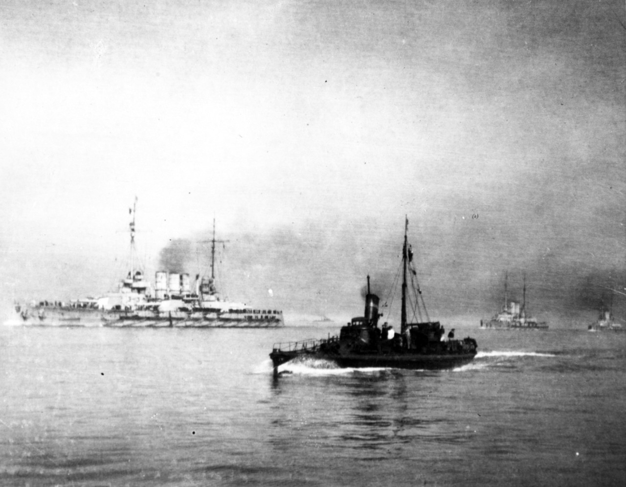German torpedo boat and Helgoland-class battleships at sea, circa 1915.