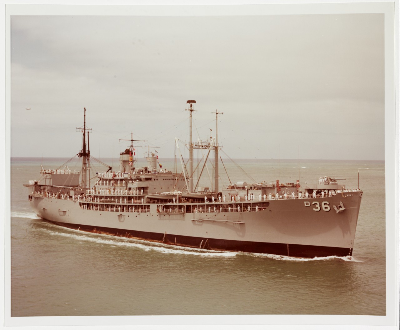 USS BRYCE CANYON (AD-36)