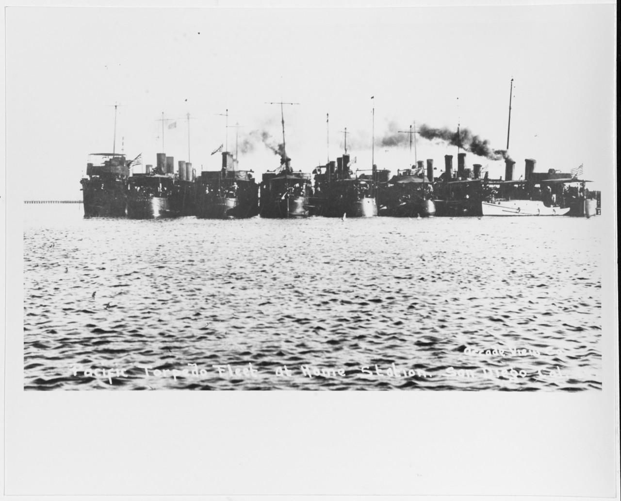 Photo #: NH 93693  Pacific Fleet Destroyers