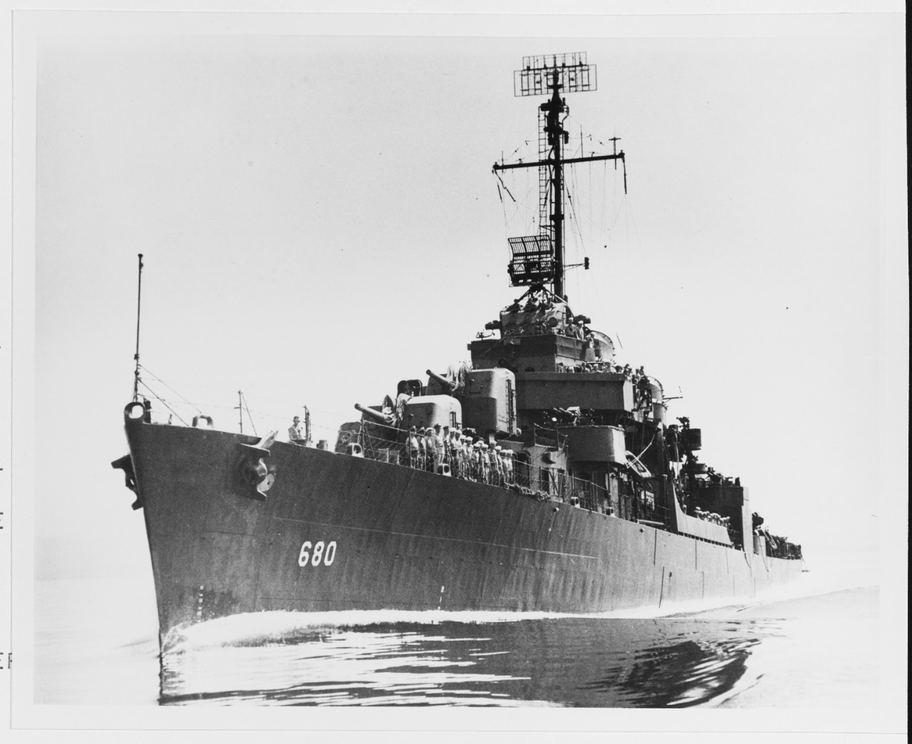 USS MELVIN (DD-680) underway