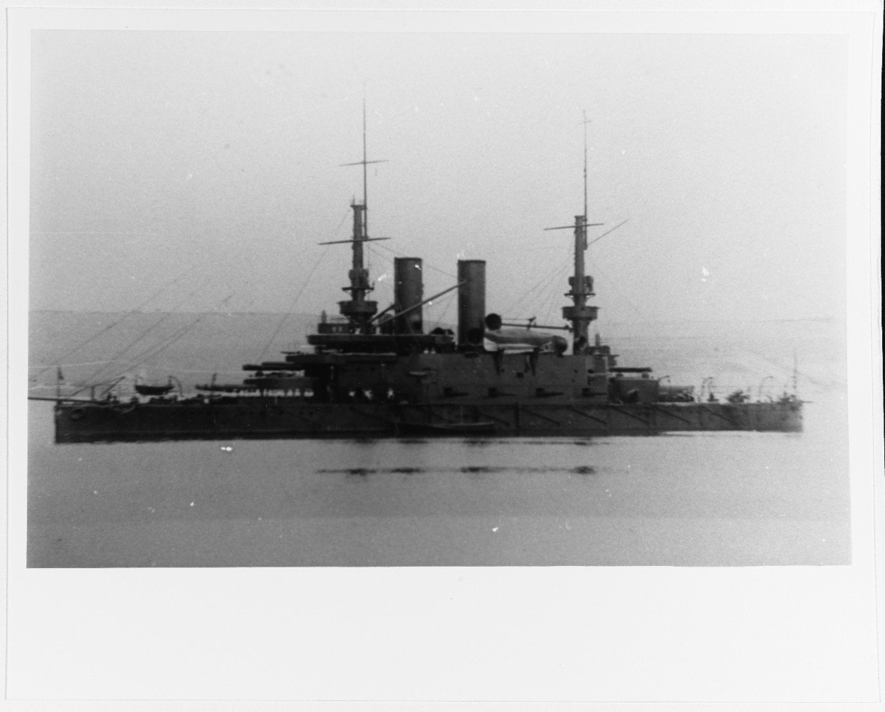 TRI SVIATITELIA (Russian Battleship, 1901-1923)